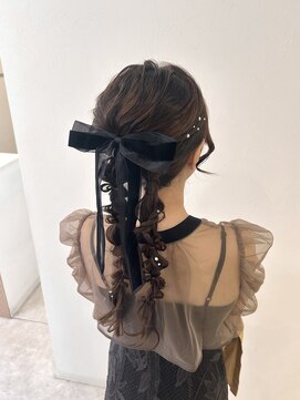 ディティカ サウ(Dityca sow) ツイン編みおろし/参列/結婚式/お呼ばれヘア