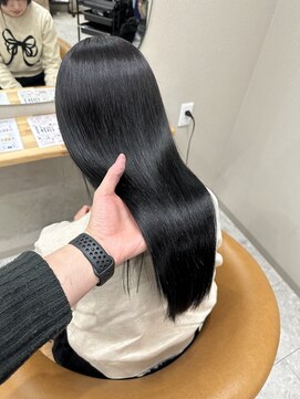 シカ 神戸三宮元町店(Cica) 神戸　三ノ宮　元町　髪質改善　 透明感カラー