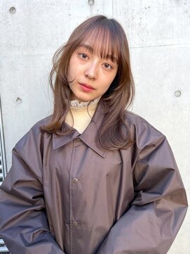 クク(coucou) 暗髪ウェーブ巻き×セミロング