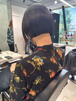 黒髪ボブボブ_ハイトーンカラー_前髪パーマ_ぱっつん前髪