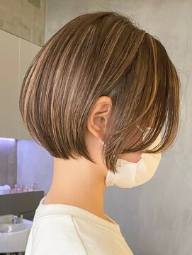 ソワネ 表参道(soigne) 表参道大人ショートボブ白髪ぼかしハイライト顔周りレイヤー40代