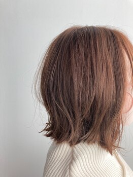 経験豊富な女性Stylistがマンツーマンで施術◎若々しい見た目を創る魔法の明るい白髪染めカラーが大人気＊