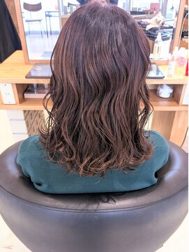 ストーリアエフ カミトザッカ(storia.f kami to zakka) ピンクラベンダーにイメージチェンジ