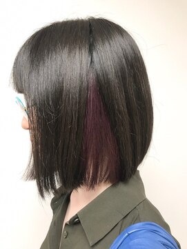 アリュールヘアー ヴィヴィ(ALLURE hair vivi) 前下がりボブショート×インナーカラー×モーヴカラー
