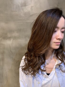 ピースリーリトリート(p3Retreat) ロングスタイル　コテ巻き仕上げ　（西葛西p3Retreat）