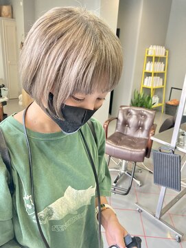 ダニーコウベ(Danny kobe) ハイトーングレージュ