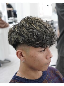 メンズ サロン ドット トウキョウ 町田店(men's salon dot. tokyo) スペインカール×ハイライト