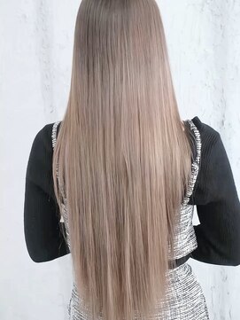 マリアナ(Mariana) ハイライトショートヘアレイヤーカットダブルカラー