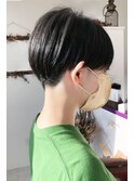 黒髪ベリーショート