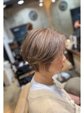 ヘアサロン レーヌ(Hair salon Reine) ショートボブミルクティーベージュ