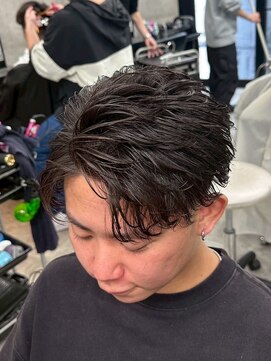 イーラ(era) フェザーショートパーマ/メンズ/刈り上げ/眉毛/ツイスト