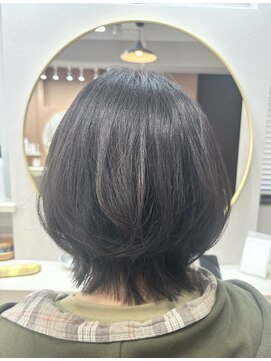 アオ 花咲町(a-o) くびれヘア♪