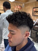 ルドローブラントオオサカ(LUDLOW BLUNT Osaka)&nbsp;【LUDLOW　BLUNT】フェードカット バーバーヘア ワイルドパーマ