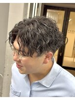 オーバル ジングウマエ(OVARL jingumae)&nbsp;強め縦落ちツイストスパイラルパーマ