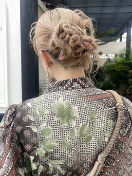 ソル 栄矢場町(SOL) 結婚式ヘア/お呼ばれヘア/ヘアアレンジ/タイトアレンジ