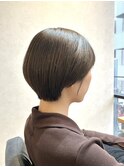 【オリーブグレー】で魅せる艶感【ショートボブ】