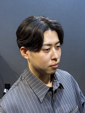 ビーダンディー(Bee dandy) ビジネスツーブロック 曲がるストレートパーマ センターパート