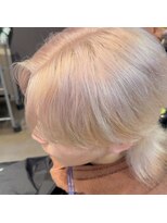 men's salon Gaudi 西宮北口店【メンズサロン ガウディ】【4月3日OPEN（予定）】&nbsp;ホワイトピンクカラー×メンズウルフカット