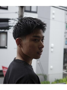 タイト スワッグ バーバーワークス(TIGHT SWAG BARBERWORKS) テーパーフェード×スパイキーショート