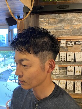 ヘアーアンドリラクシング キャビン(Hair&Relaxing CABIN) 大人の『ツーブロック気味』ベリーショート
