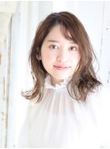 柔らかラグジュアリーミディ小顔ヘア