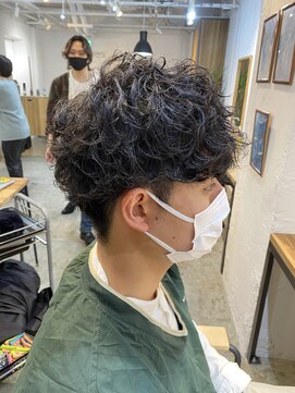 エルオム(EL.HOMME) 【Ryo】スパイラルパーマ／刈り上げマッシュ