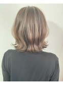 くびれボブ×ハイライト