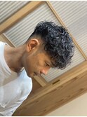 スペインカール・フェードカット