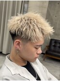 ハイトーンアップバングパーマ/メンズ/刈り上げ/眉毛/ツイスト