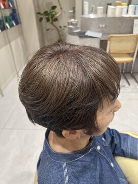 アッドバイケンジ(Add.. by KENJE) 白髪ぼかしカラー×丸みショート　【戸塚/戸塚駅】