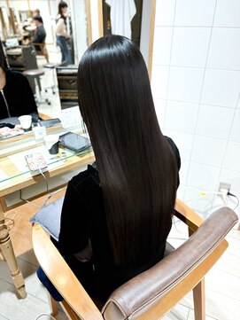 プラグ バイ ネオリーブ(plug by neolive) 似合わせカット×髪質改善[髪質改善/縮毛矯正/韓国]A