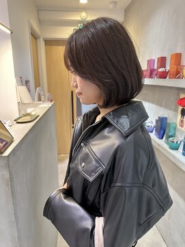 ヨーク(YOKE) YOKE フレンチボブぱつっとボブ顔周りレイヤーグレーベージュ