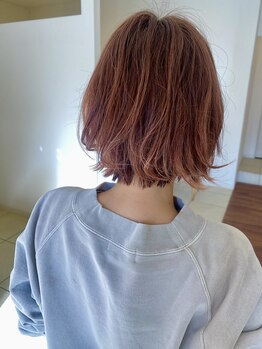 バビ デザイン(Vavi design)の写真/自然な仕上がりで、周りの髪と馴染んでオシャレに決まる♪こだわりの高明度グレイカラーで理想の髪色に―