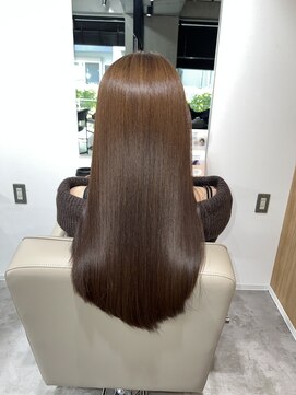 Avelle自由が丘　髪質改善　艶髪ストレート