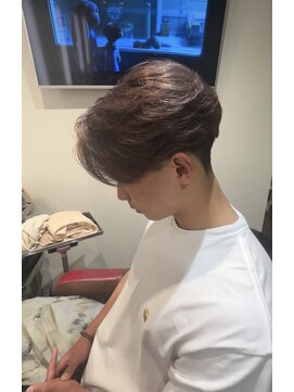 ニューヨークニューヨーク 三宮店(NYNY) 毛流れセンターパート