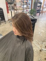 hair＆relax salon UMI&nbsp;極細ハイライト×やわらかブラウン
