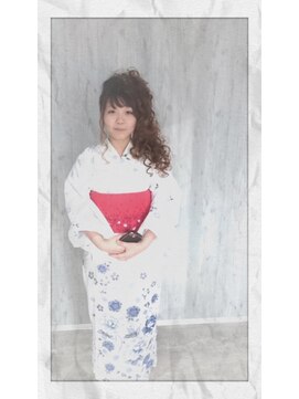 ブルー バード(BLUE BIRD) 浴衣に映えるサイドアップ