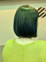 イイナヘアガレージ(117)&nbsp;【117hair garage】ハイトーン_ブルーボブ