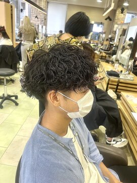 ゼスト 吉祥寺店(ZEST) 波巻きパーマ　刈り上げ　メンズマッシュ　【松原可奈】