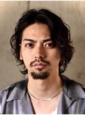 黒髪波巻きスパイラルパーマメンズカットミディアムヘアツーブロ