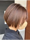 ショートボブ