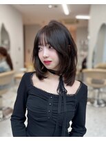 リリー(Lilley)&nbsp;＼ 中顔面短縮ミディアムレイヤーカット ／