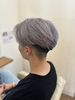 フェニーチェ オン ザ ビーチ(FENICE on the beach)&nbsp;メンズヘア×ホワイトグレー#髪質改善#髪質改善カラー#前髪#韓国