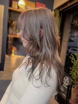 リノショアーズ 日本大通り店(RINOSHORES) "横浜日本大通り"『落ち着いた都会の色を纏う大人洗練スタイル