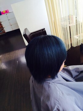 アーク シエル(Ark Ciel) コバルトブルーアッシュコンパクトくびれショートボブ大人可愛い