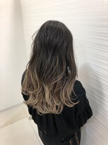デザイン フォー ヘアー グランツ プロデュース バイ ヒス(Design for hair GRAnt'z)&nbsp;ホワイトグラデーション