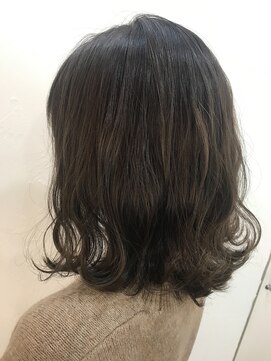 ヘアーアンドメイク ルシア 梅田茶屋町店(hair and make lucia) グレージュロブ