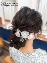 タグマル&nbsp;結婚式にオススメ☆立体ウエーブのシニヨン☆