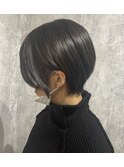 ショートボブ