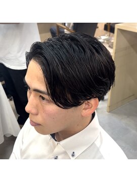 ニコフクオカヘアーメイク(NIKO Fukuoka Hair Make) 「NIKO」大人ワンカールセンターパートパーマ　ニュアンスパーマ